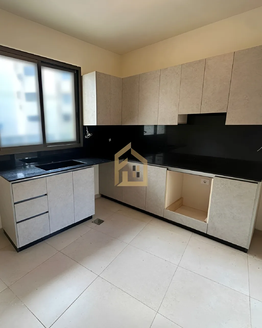 Apartment for sale in Naqqache, Lebanon - 3 bed, 3 bath