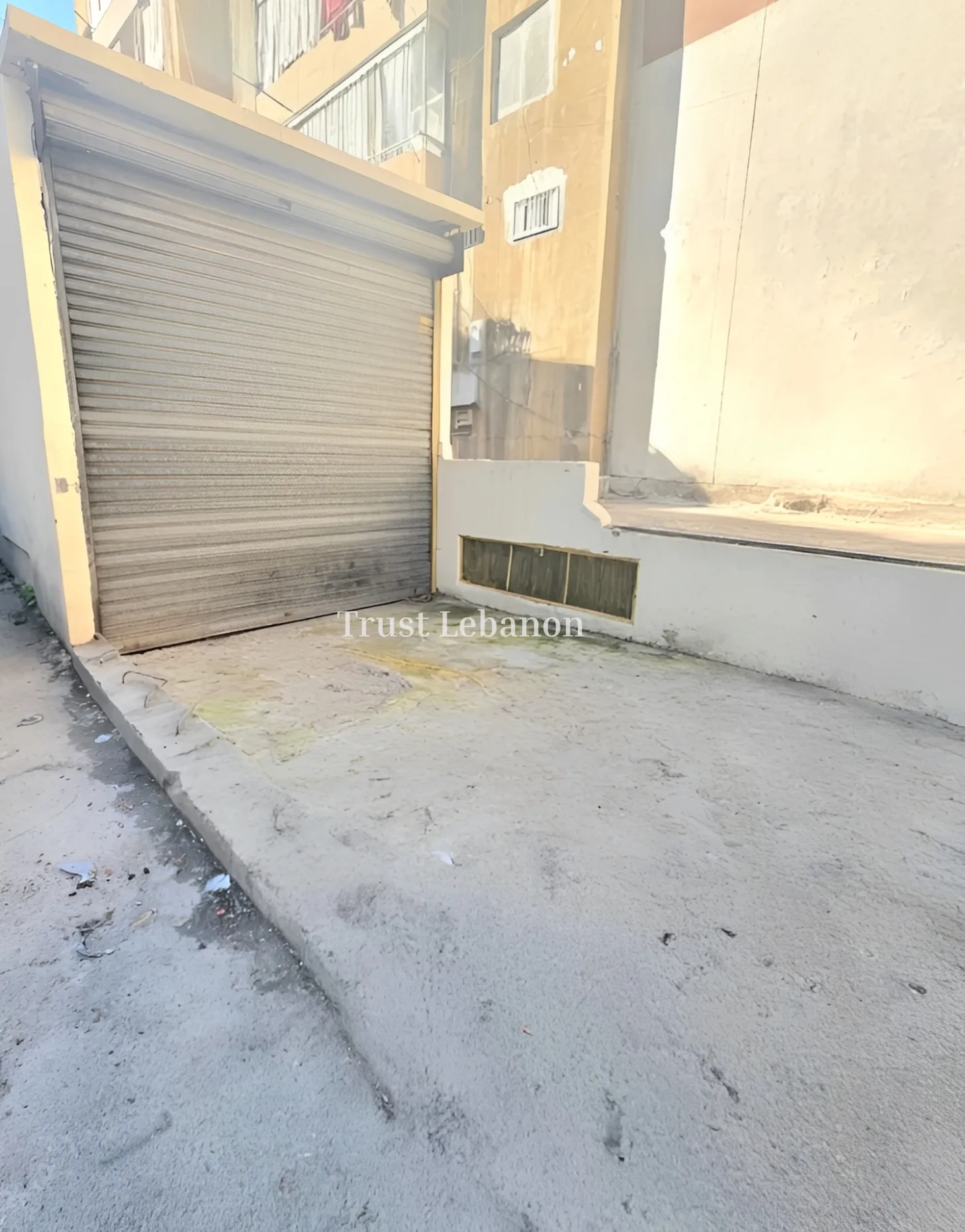 Warehouse for rent in Sad El Baouchriyeh, Lebanon