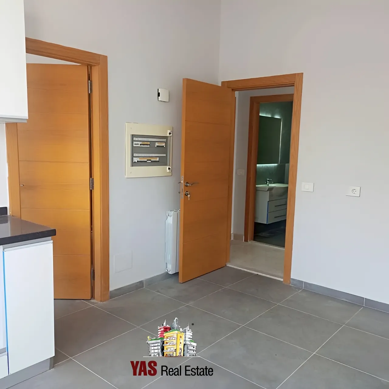 Apartment for Sale in Baabda - 3 bed, 5 bath