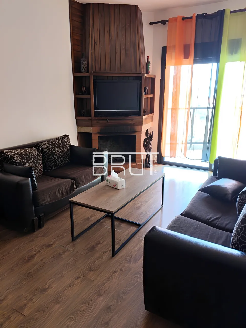 Building for Sale in Aayoun El Siman