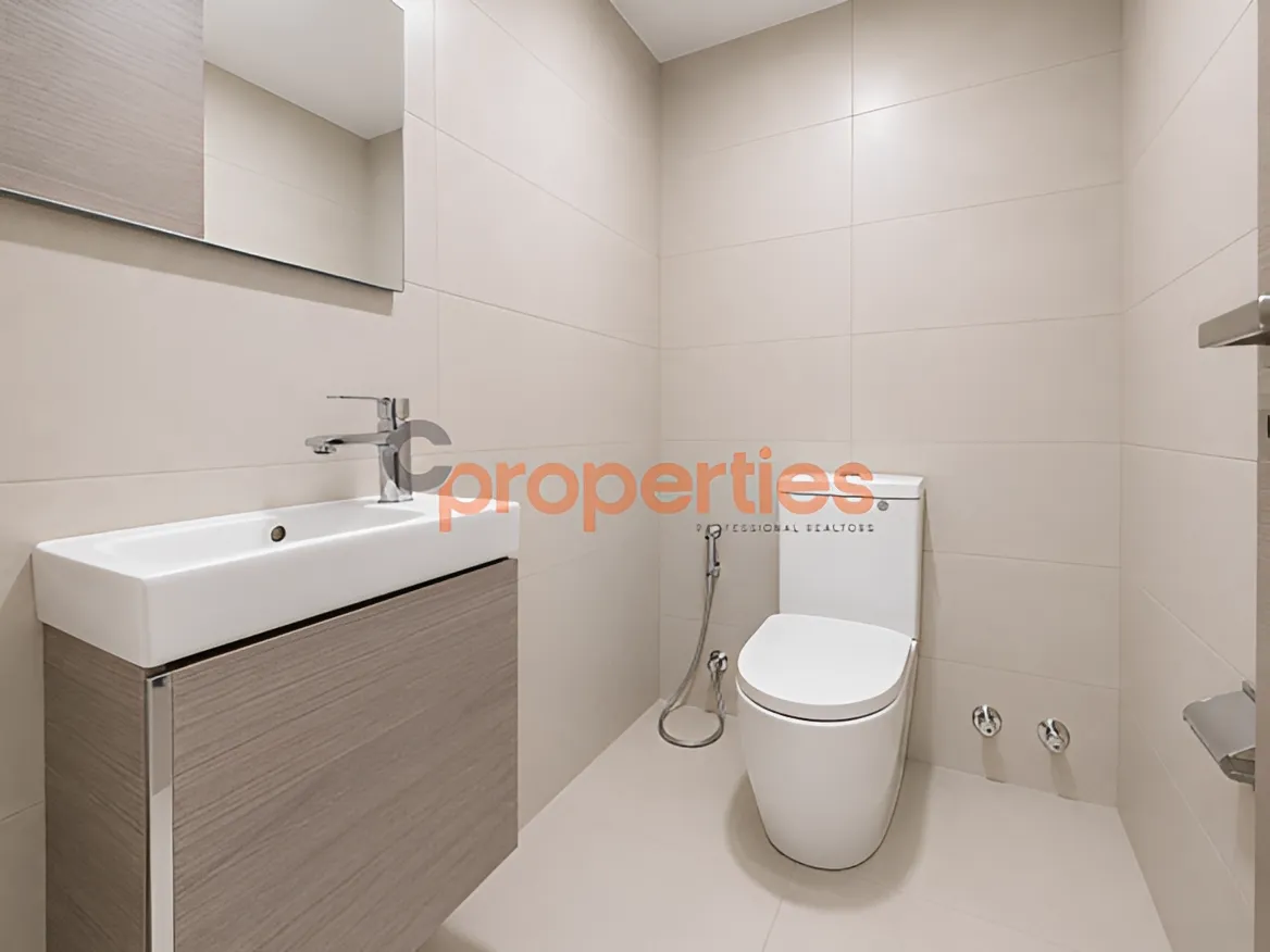 Office for rent in Ramleh Al Bayda, Beirut, Lebanon
