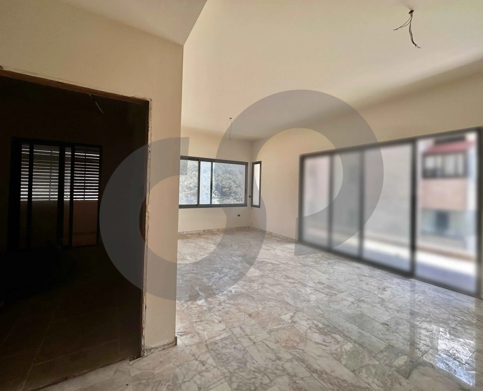 Apartment for Sale in Ain Saadeh