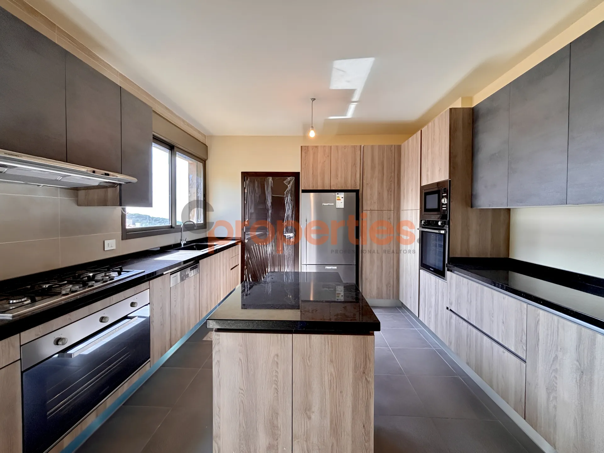 Apartment for Sale in Jouret El Ballout