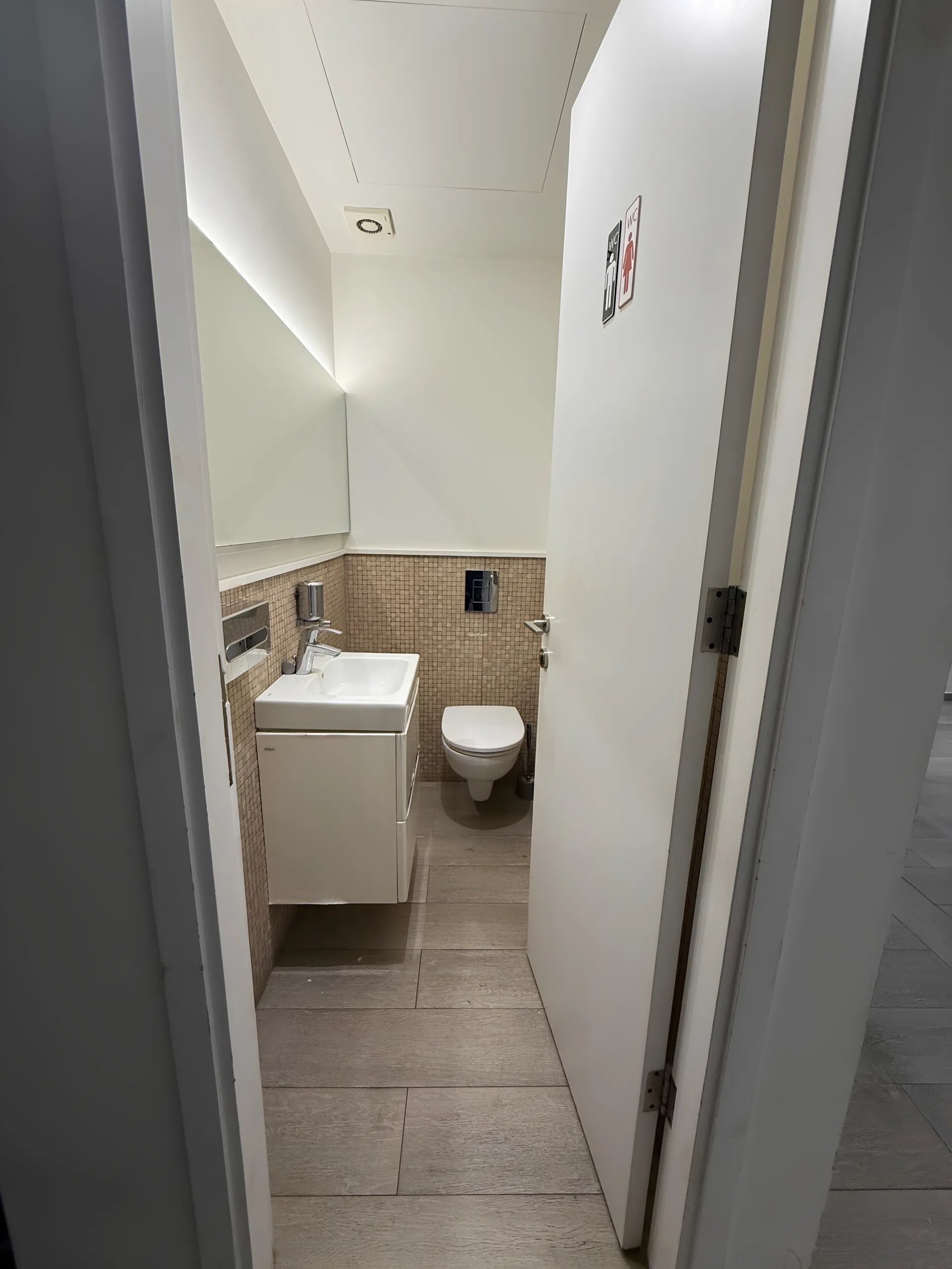 Shop for rent in Achrafieh