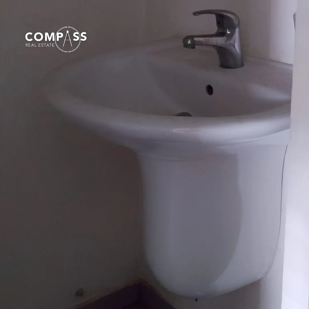 Apartment for sale in Achrafieh, Beirut, Lebanon - 3 bed, 3 bath