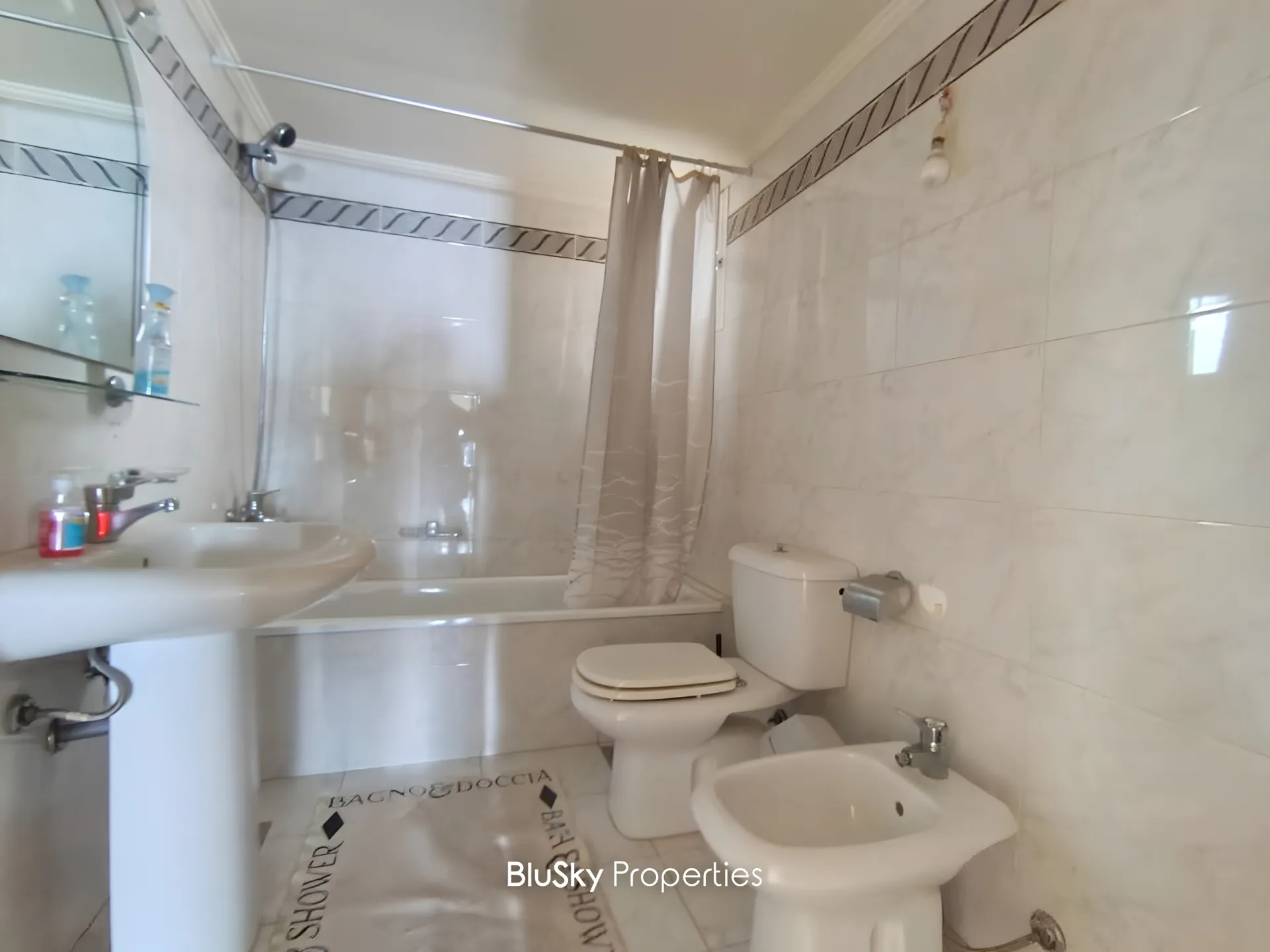 Apartment for sale in Adma w dafnah, lebanon