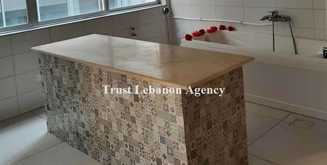 Commercial Property For Rent in Beirut, Badaro