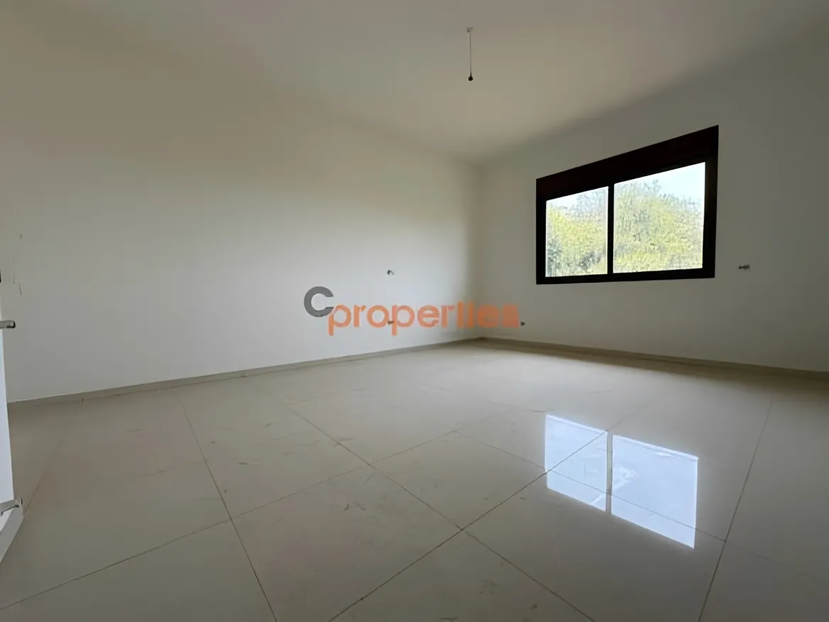 Apartment for Sale in Mtaileb