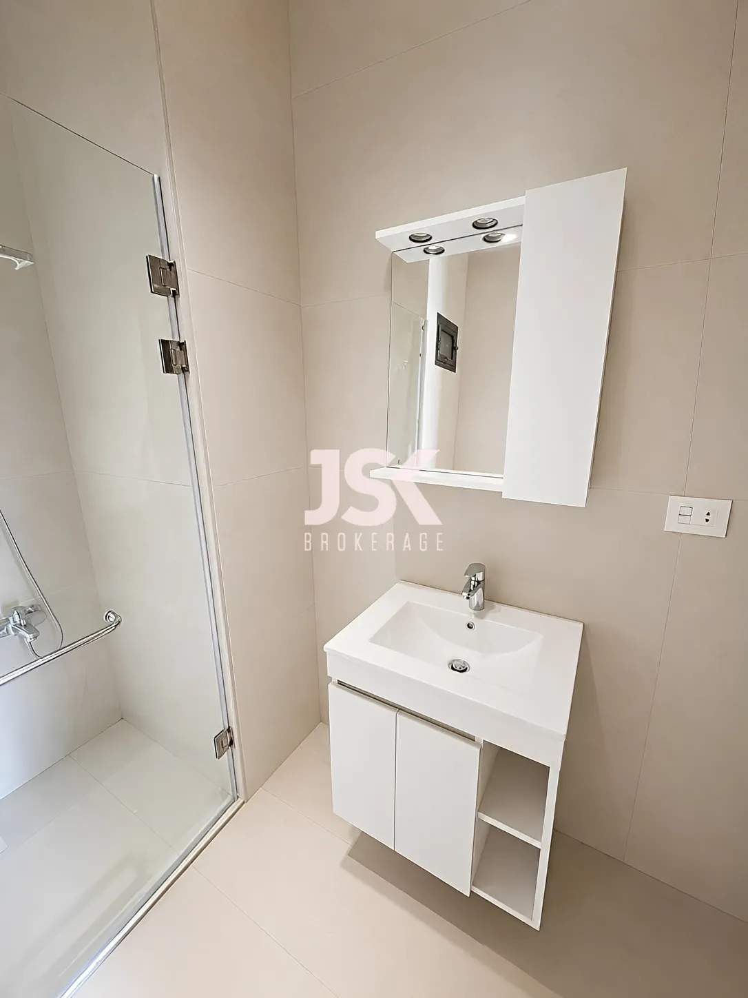 Apartment for Sale in Koura