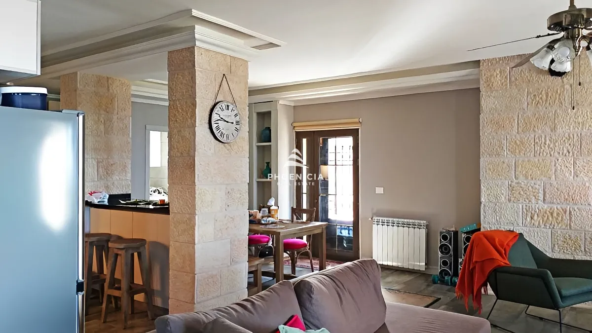 Villa for Sale in Gharzouz - 5 bed, 7 bath
