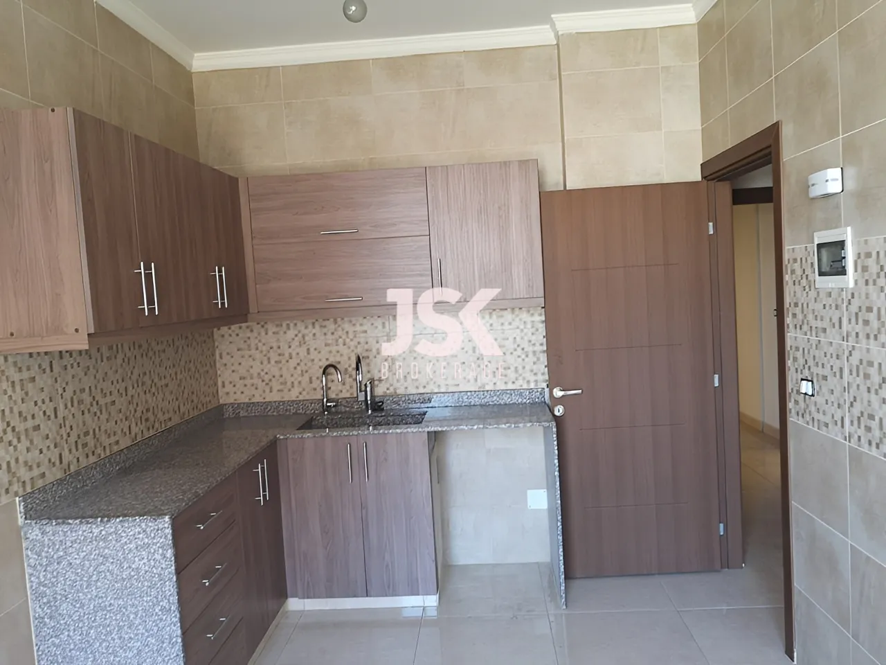 Apartment for Sale in Dekwaneh