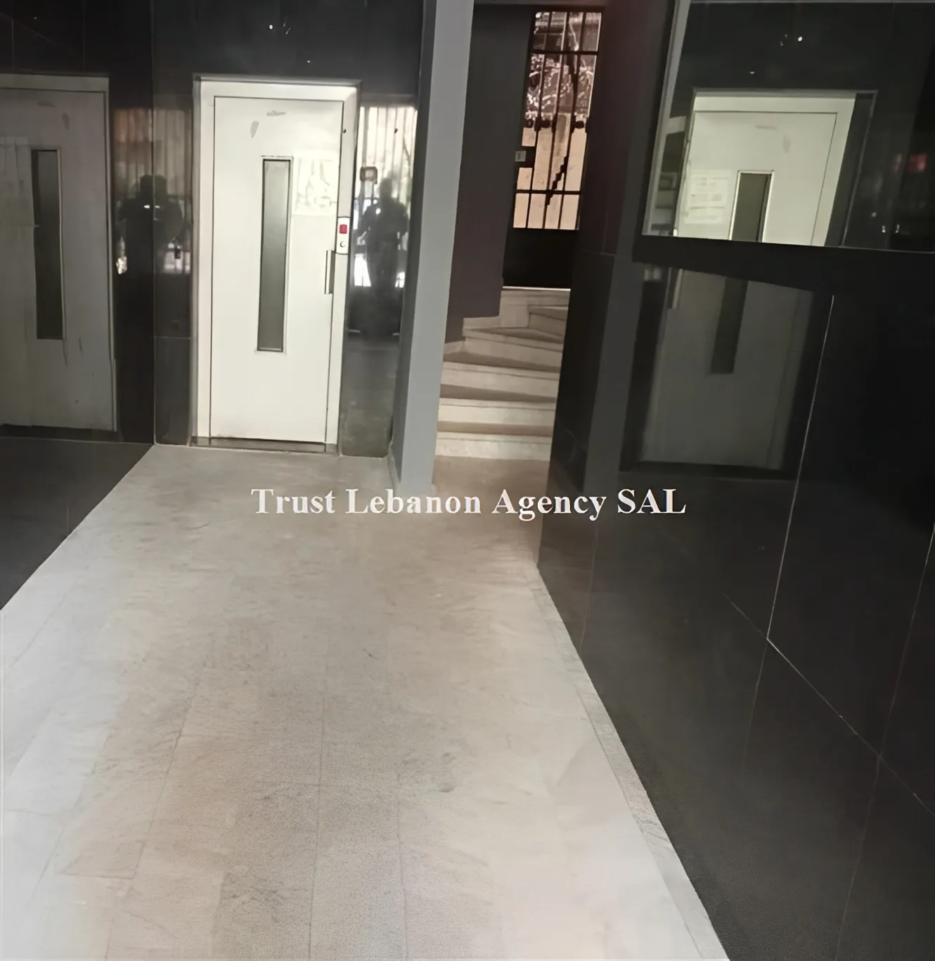 Office for rent in Achrafieh, Jeitaoui