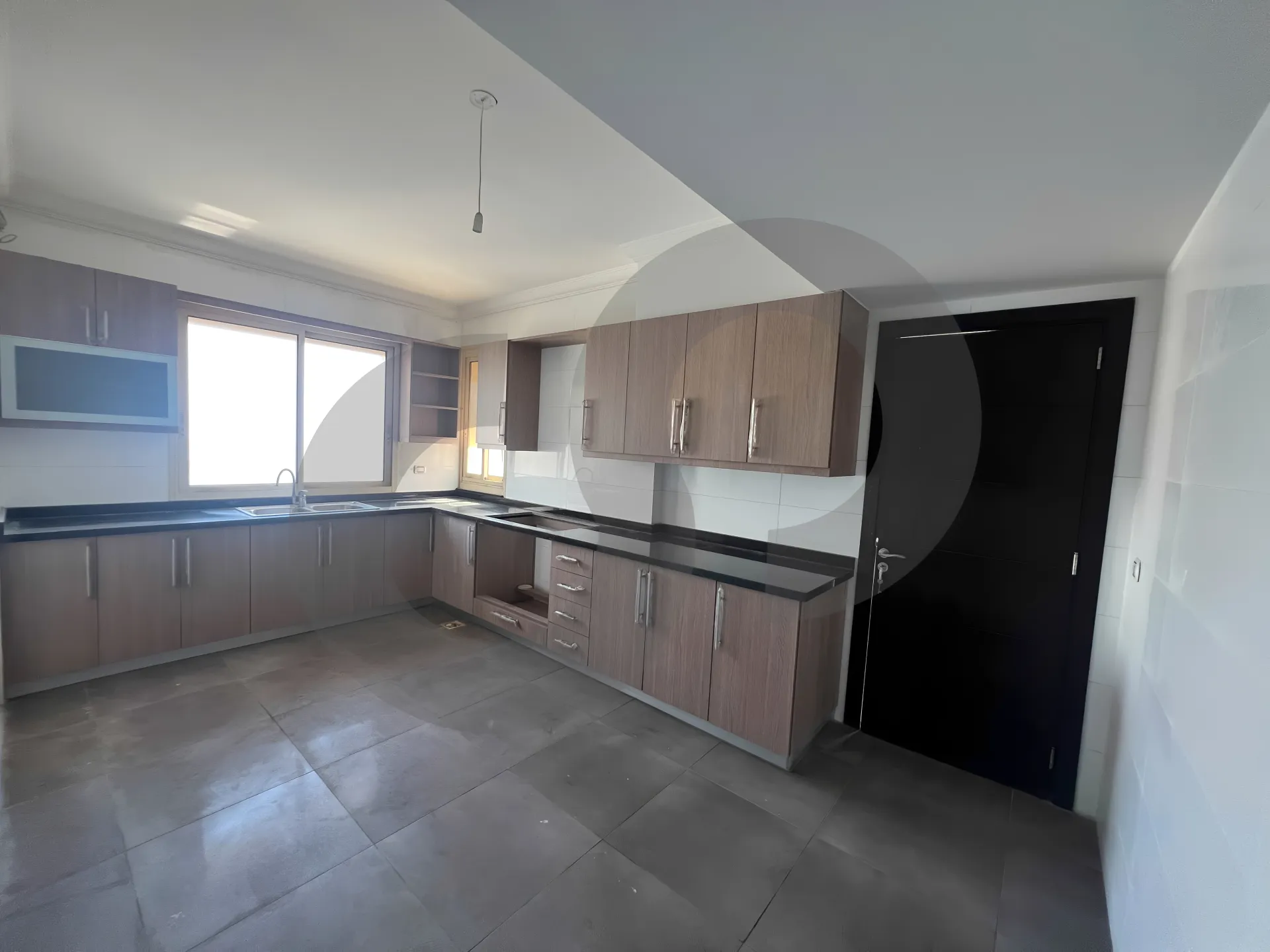 Apartment for Sale in Verdun - 3 bed, 4 bath