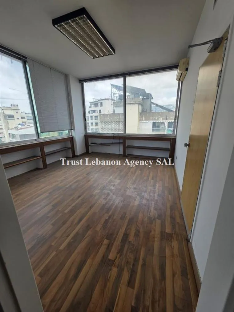Office for rent in Metn, Horsh Tabet