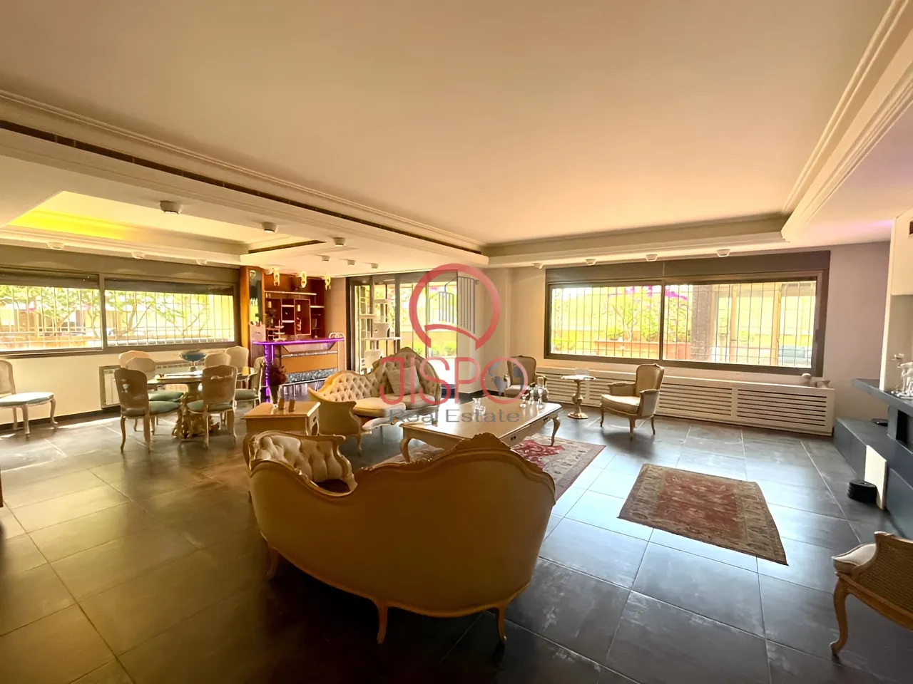 Apartment for Sale in Adma w Dafnah - 3 bed, 5 bath