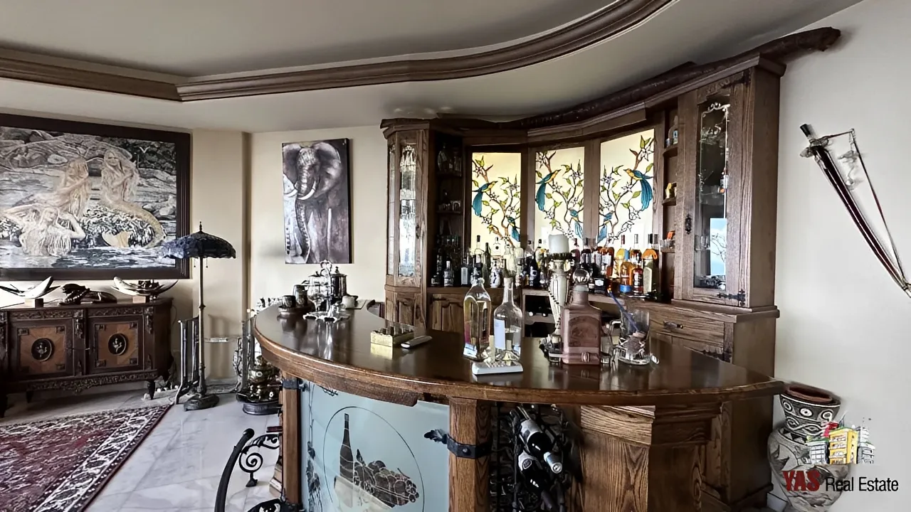 Apartment for Sale in Ballouneh