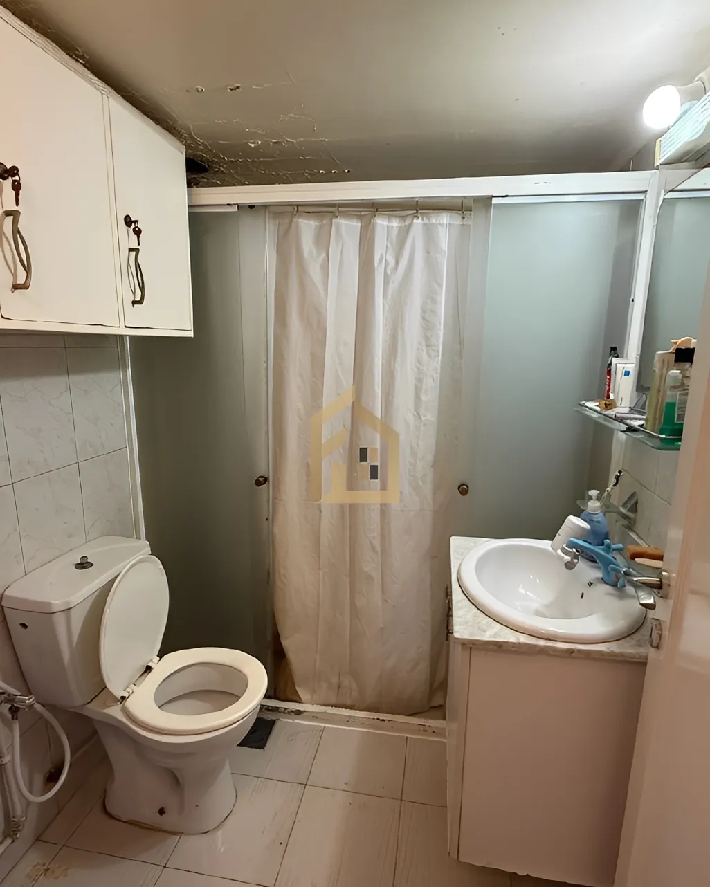 Apartment for Sale in Zeidaniye, Bayrut, Lebanon