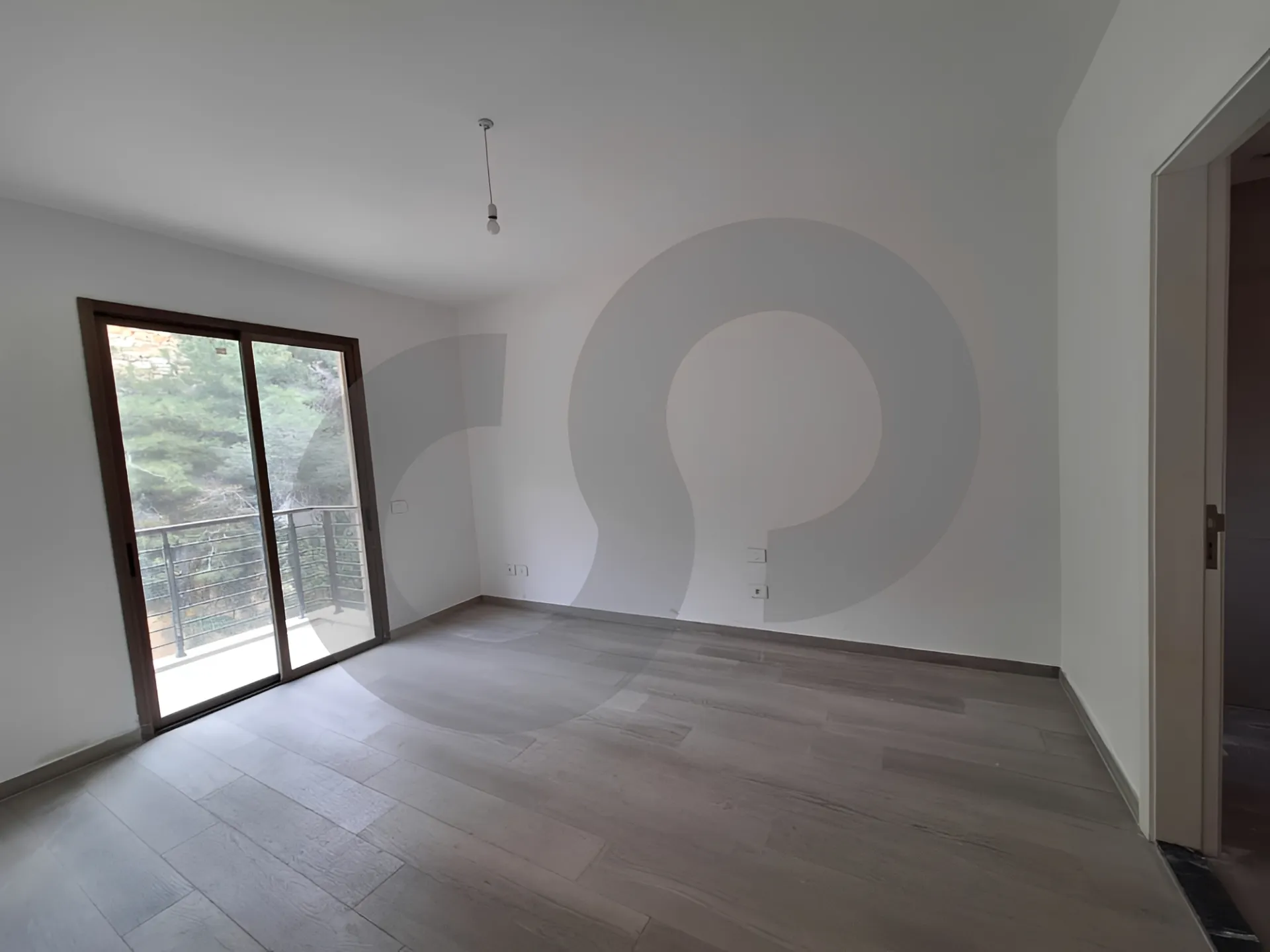 Apartment for Sale in Ain Saadeh