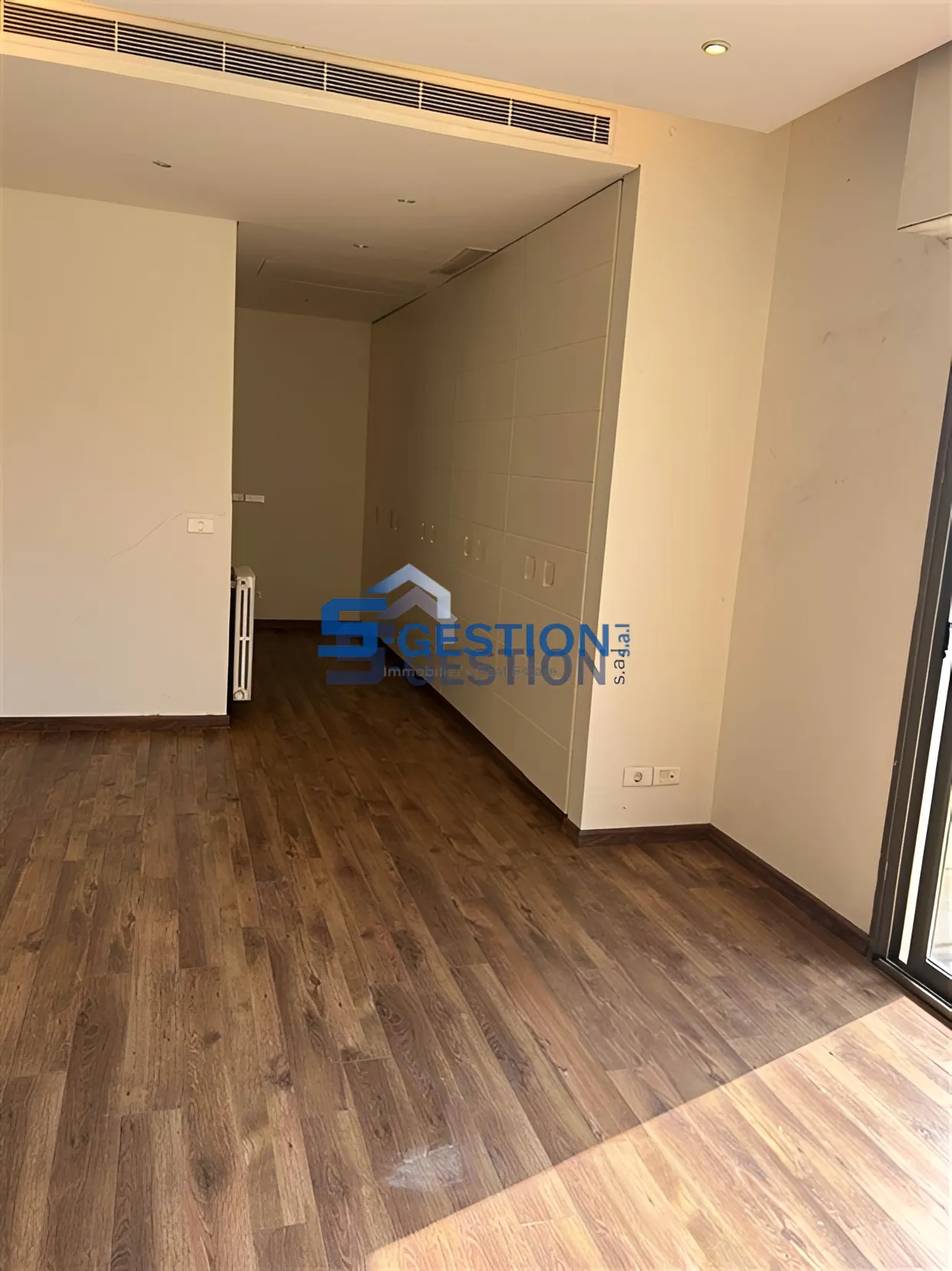 Apartment for Rent in Dik El Mehdi