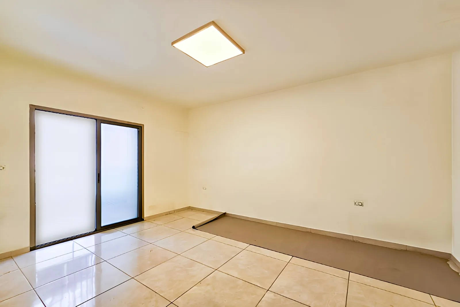 Apartment for Rent in Zarif