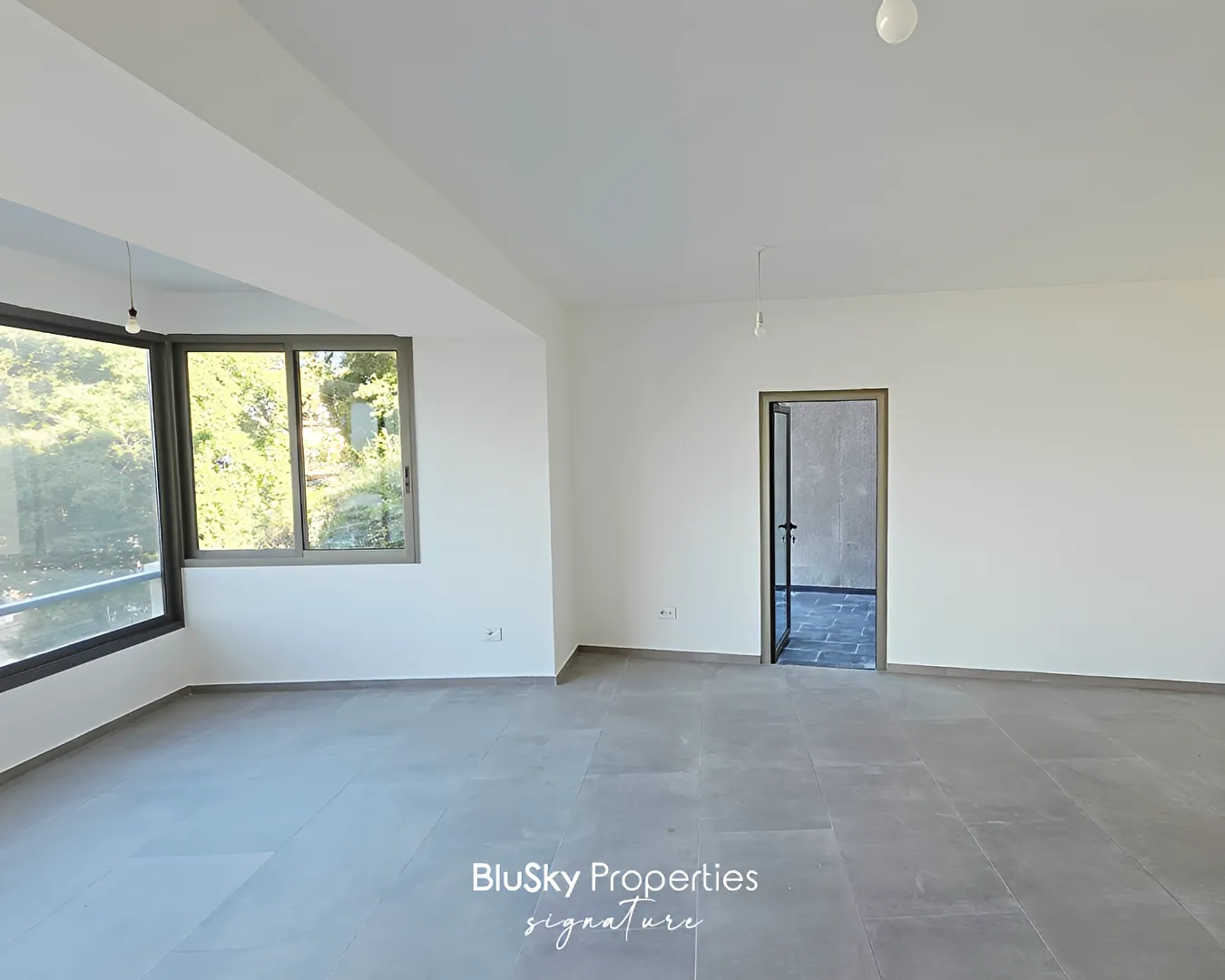 Apartment for sale in Ain Saadeh