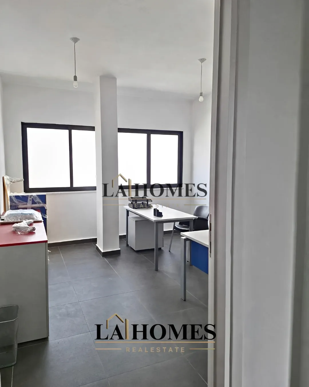 Office for rent in Hamra