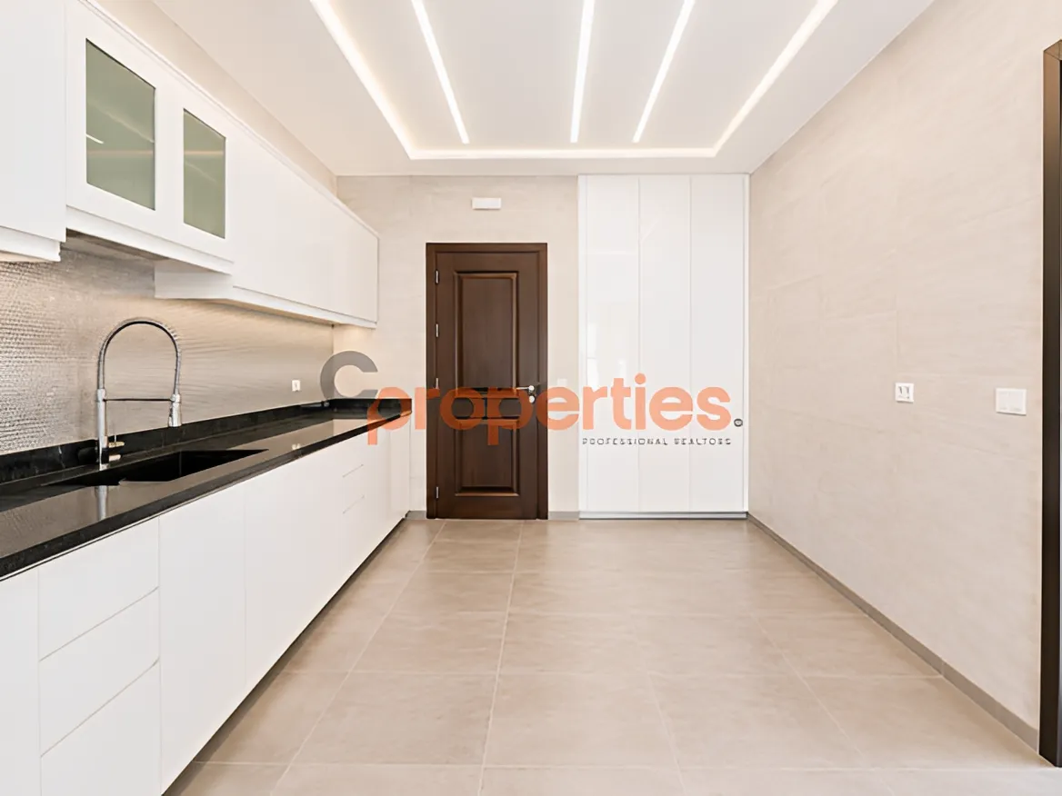 Apartment for Sale in Jnah - 4 bed, 5 bath