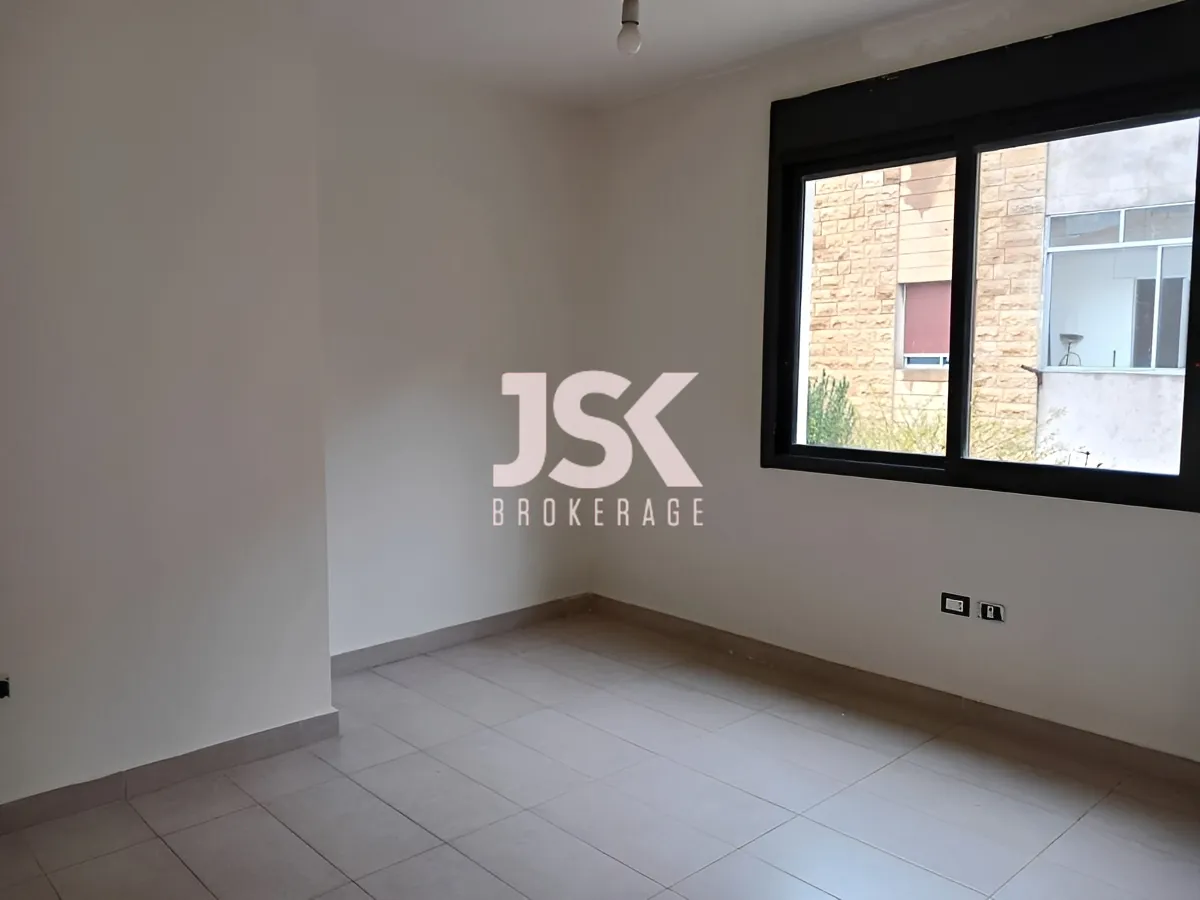 Apartment for Sale in Mazraat Yachoua, Lebanon