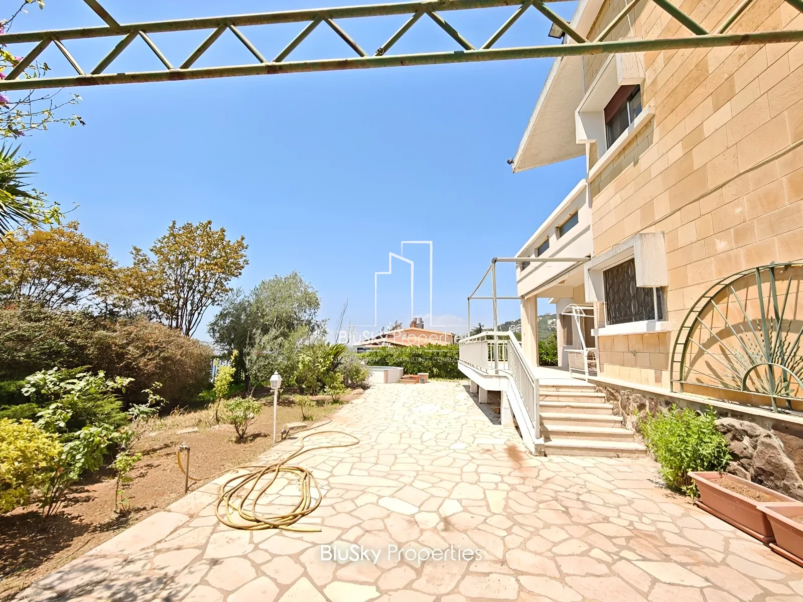 Villa for Sale in Baabdat - 4 bed, 6 bath