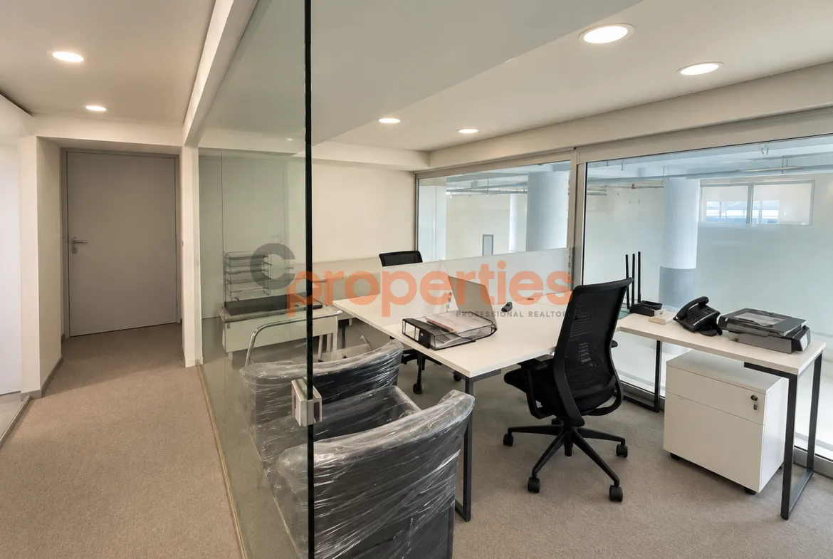Showroom for Rent in Mansourieh