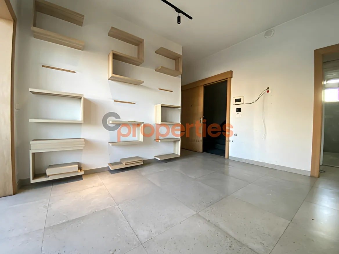 Office for Rent in Zalqa