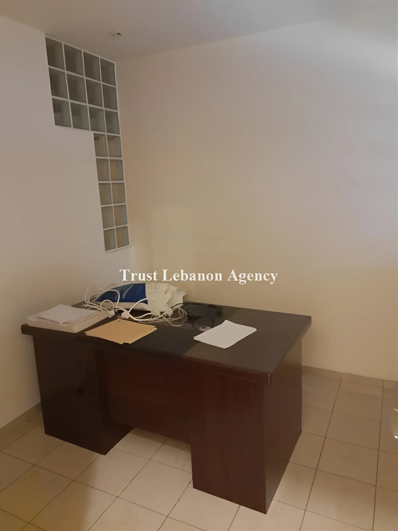 Office for rent in Baabda, Sin El Fil