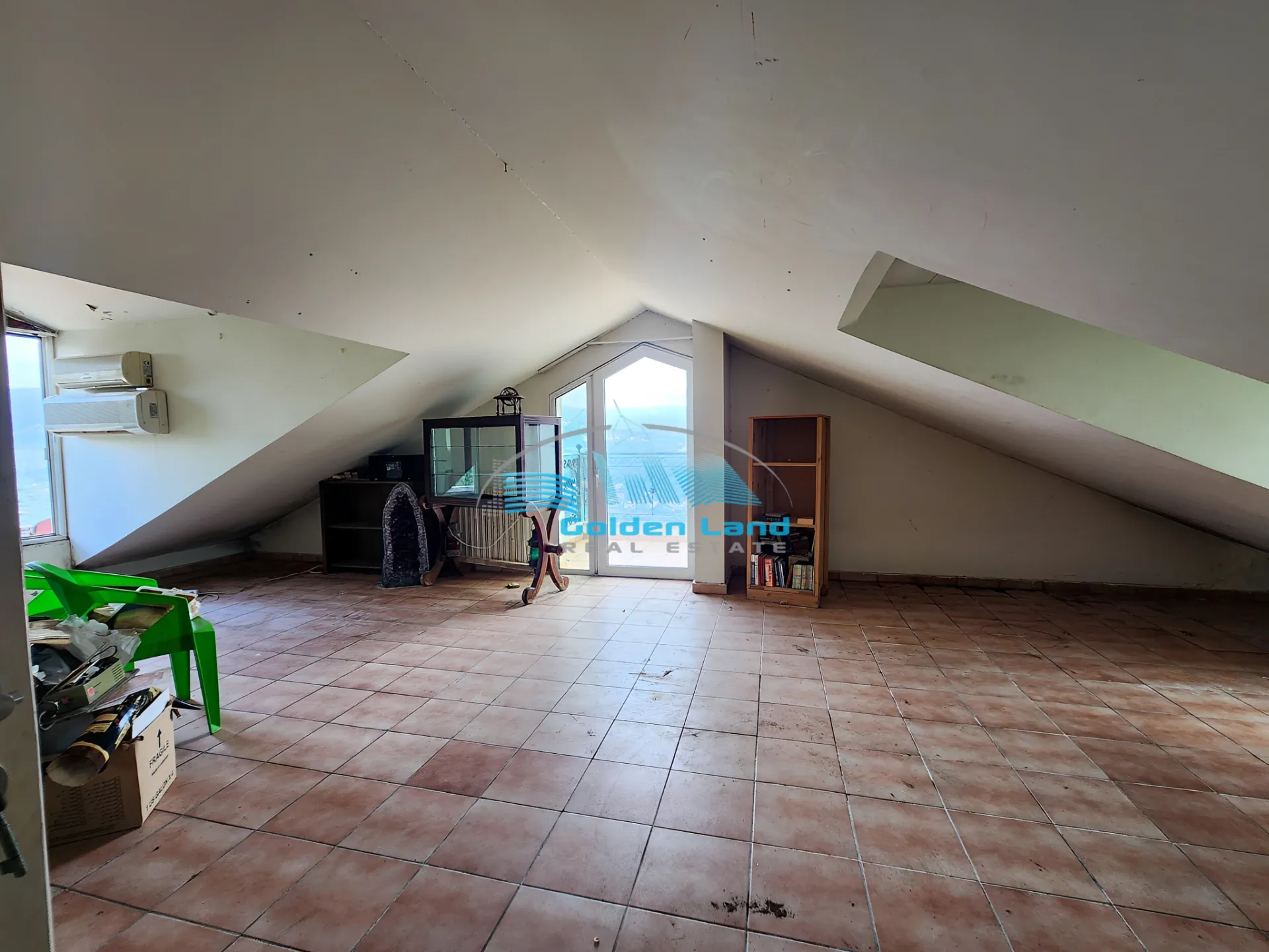 Triplex for Rent in Baabdat