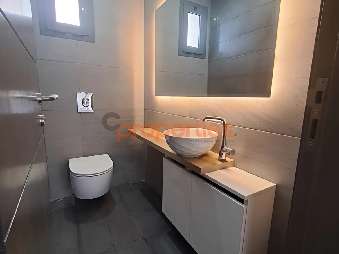 Apartment for Rent in Remeil - 3 bed, 4 bath