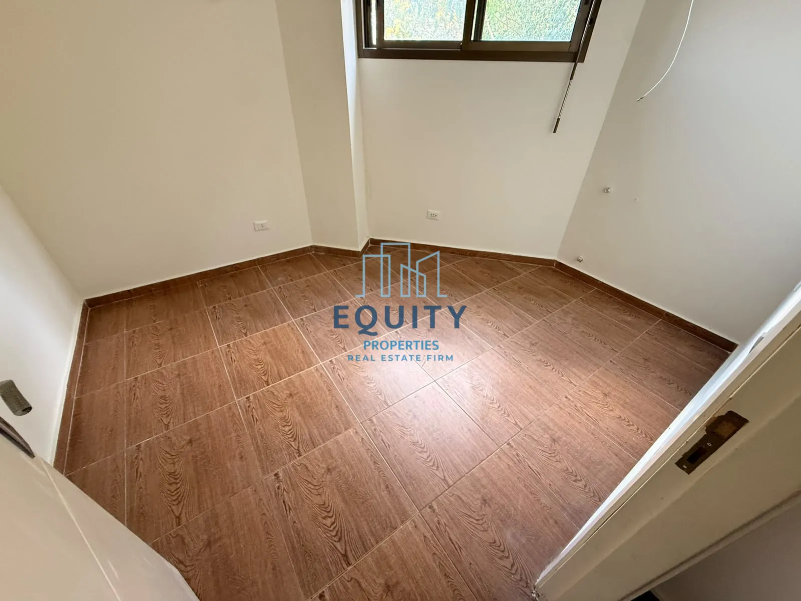Apartment for sale in Qornet El Hamra