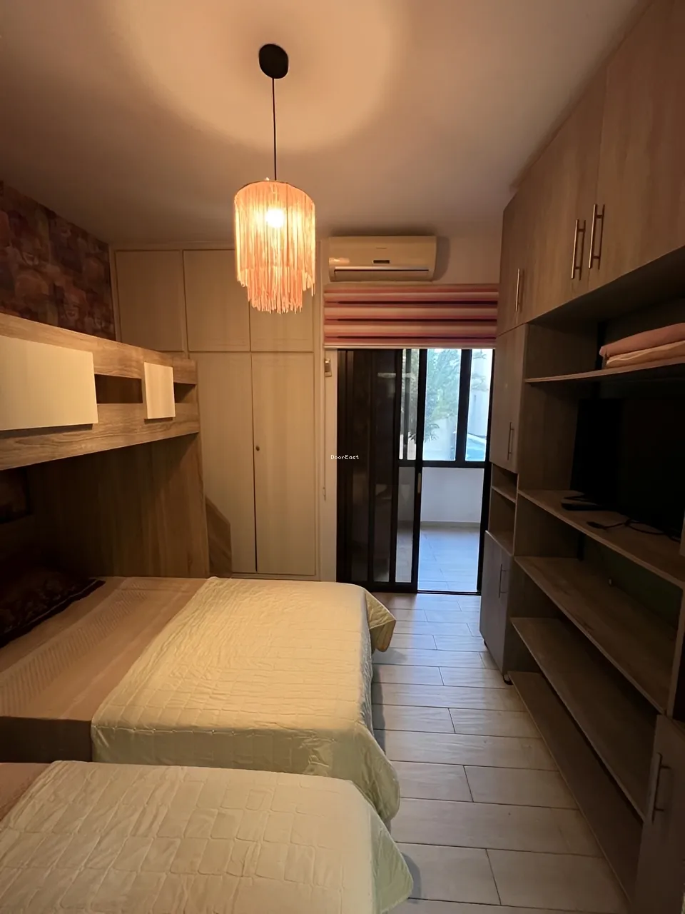 Commercial Building for rent in Biaqout