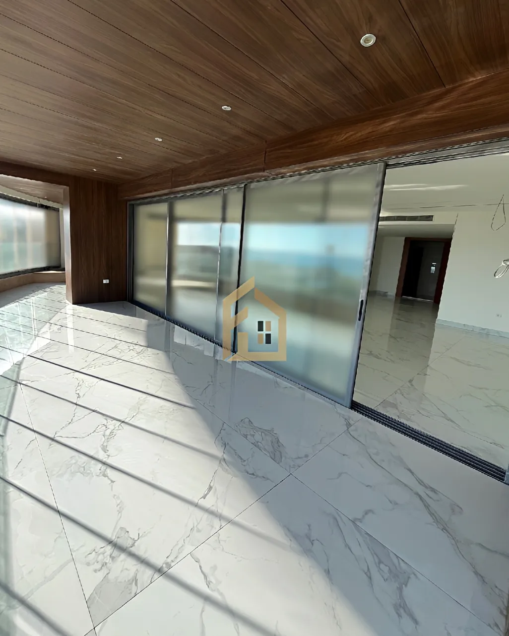 Apartment for sale in Raoucheh, Beirut, Lebanon - 3 bed, 5 bath