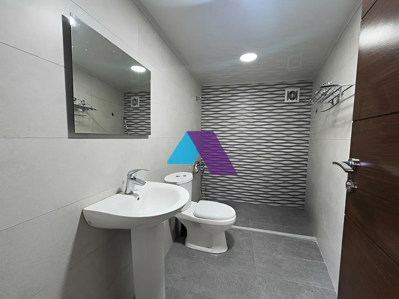 Apartment for Sale in Aannaya