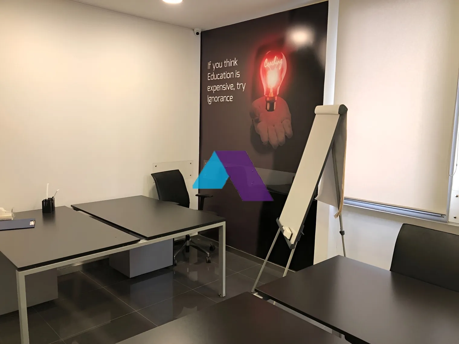 Office for sale in Baouchriyeh