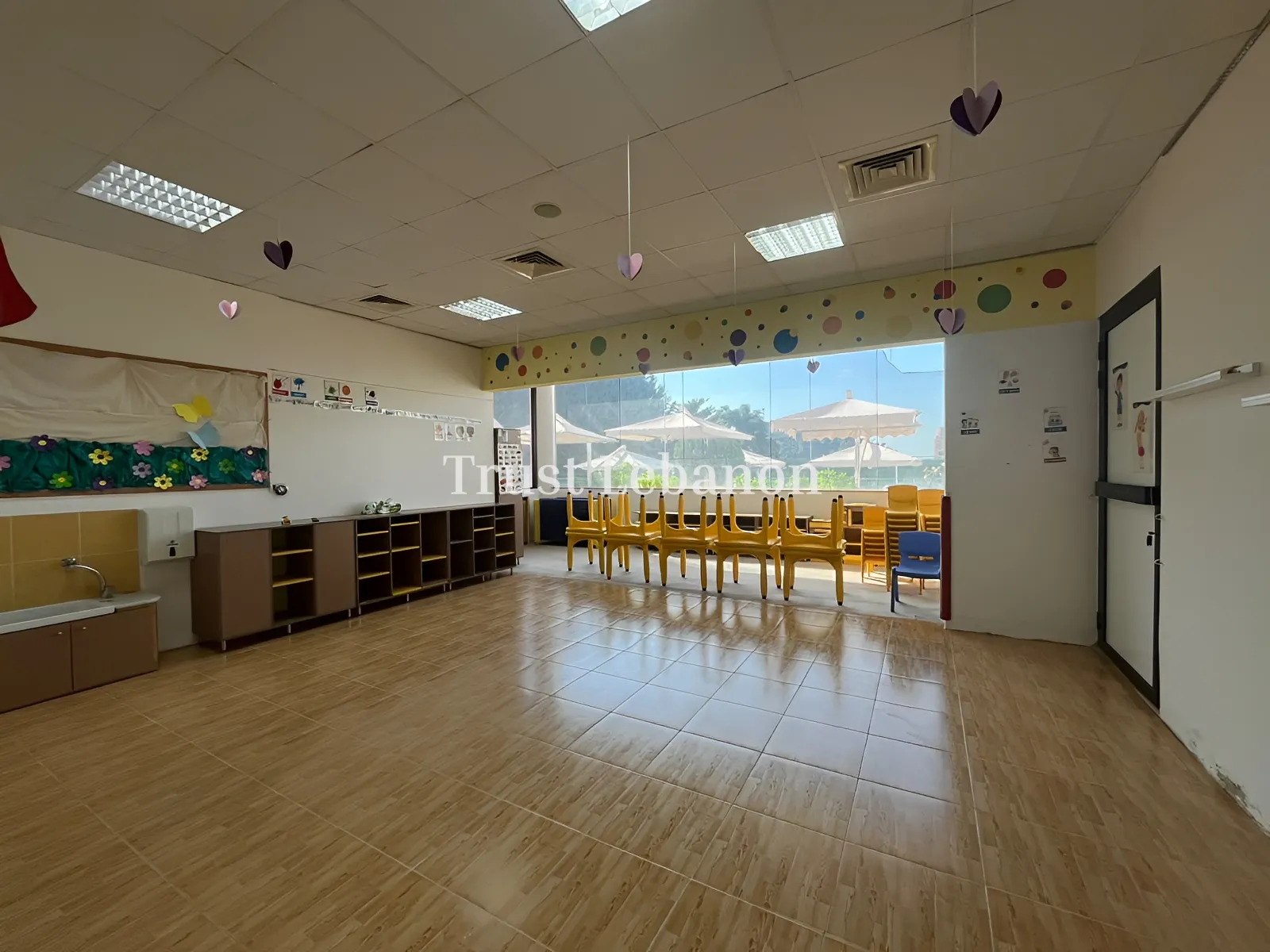 Office for rent in Zikrit