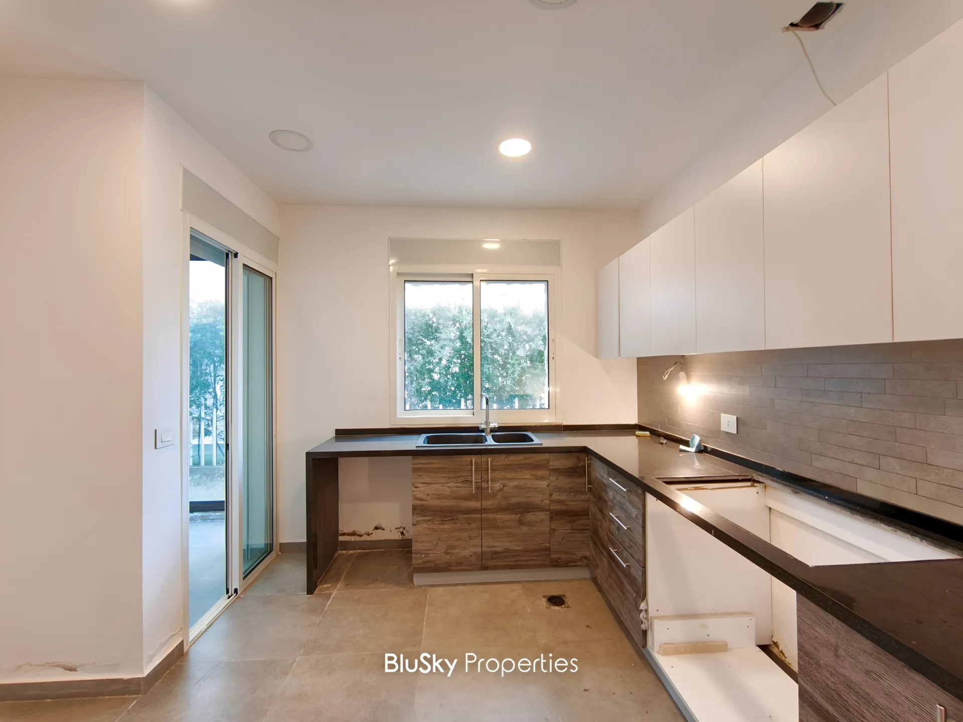 Apartment for sale in Baabdat, lebanon - 2 bed, 4.0 bath