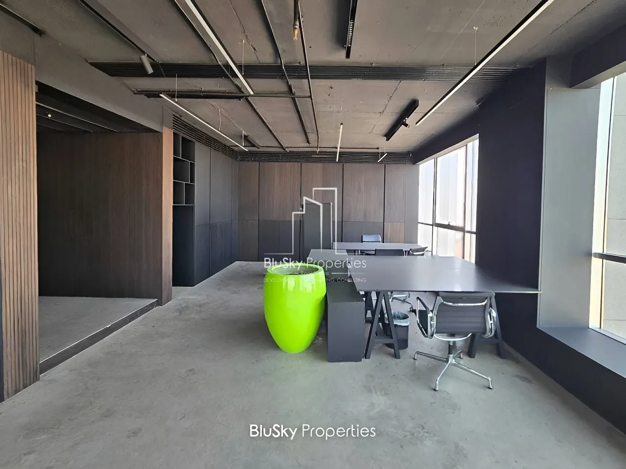 Office for sale in Sin El Fill