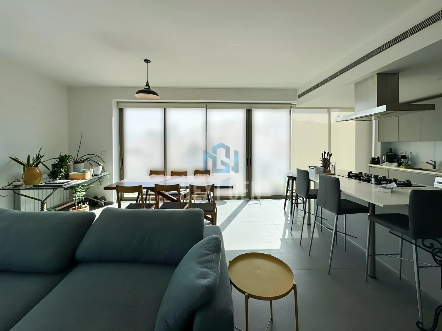 Apartment for rent in Achrafieh, Beirut, Lebanon - 2 bed, 3 bath