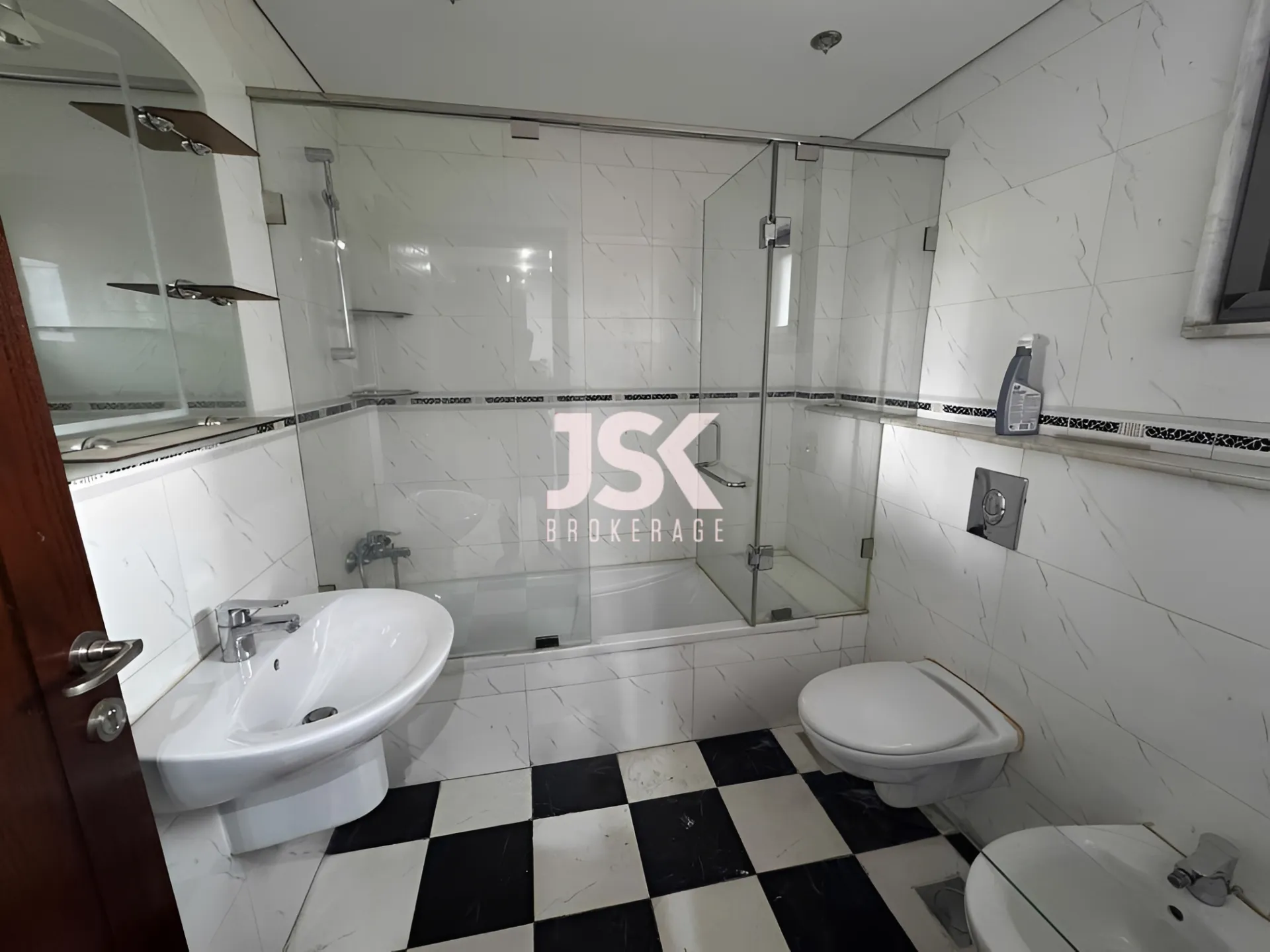 Apartment for Rent in Ras Al Naba'a