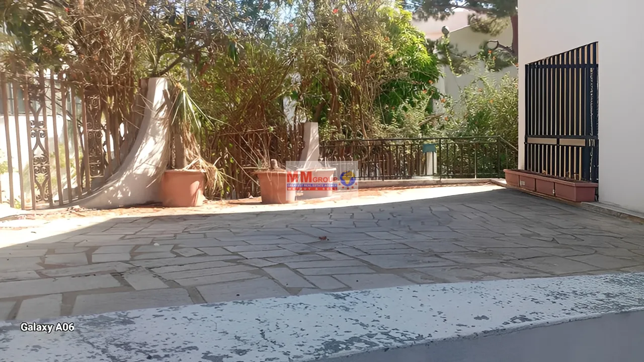 Villa for Sale in Adma
