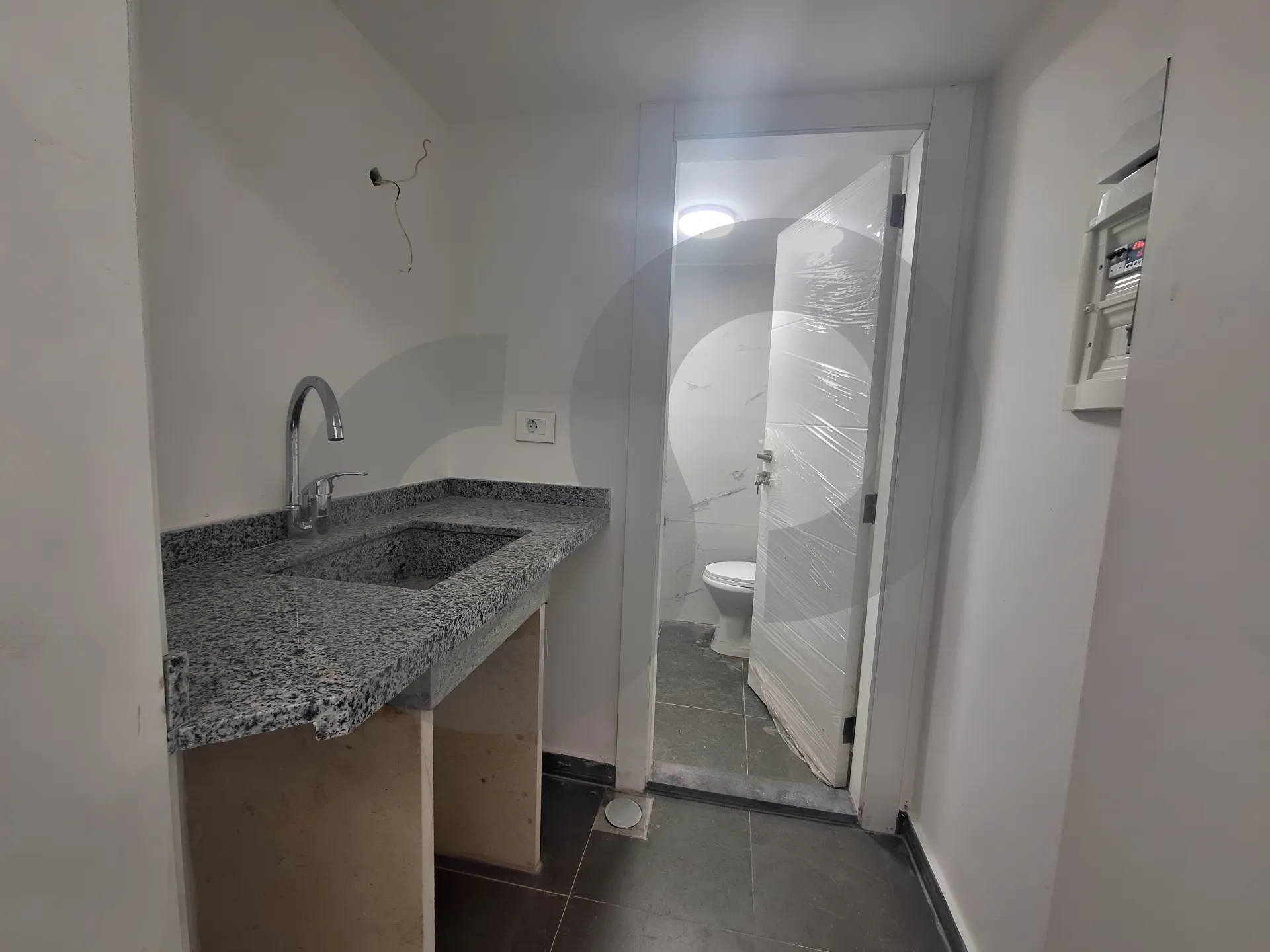 Commercial Property for Rent in Jdeideh