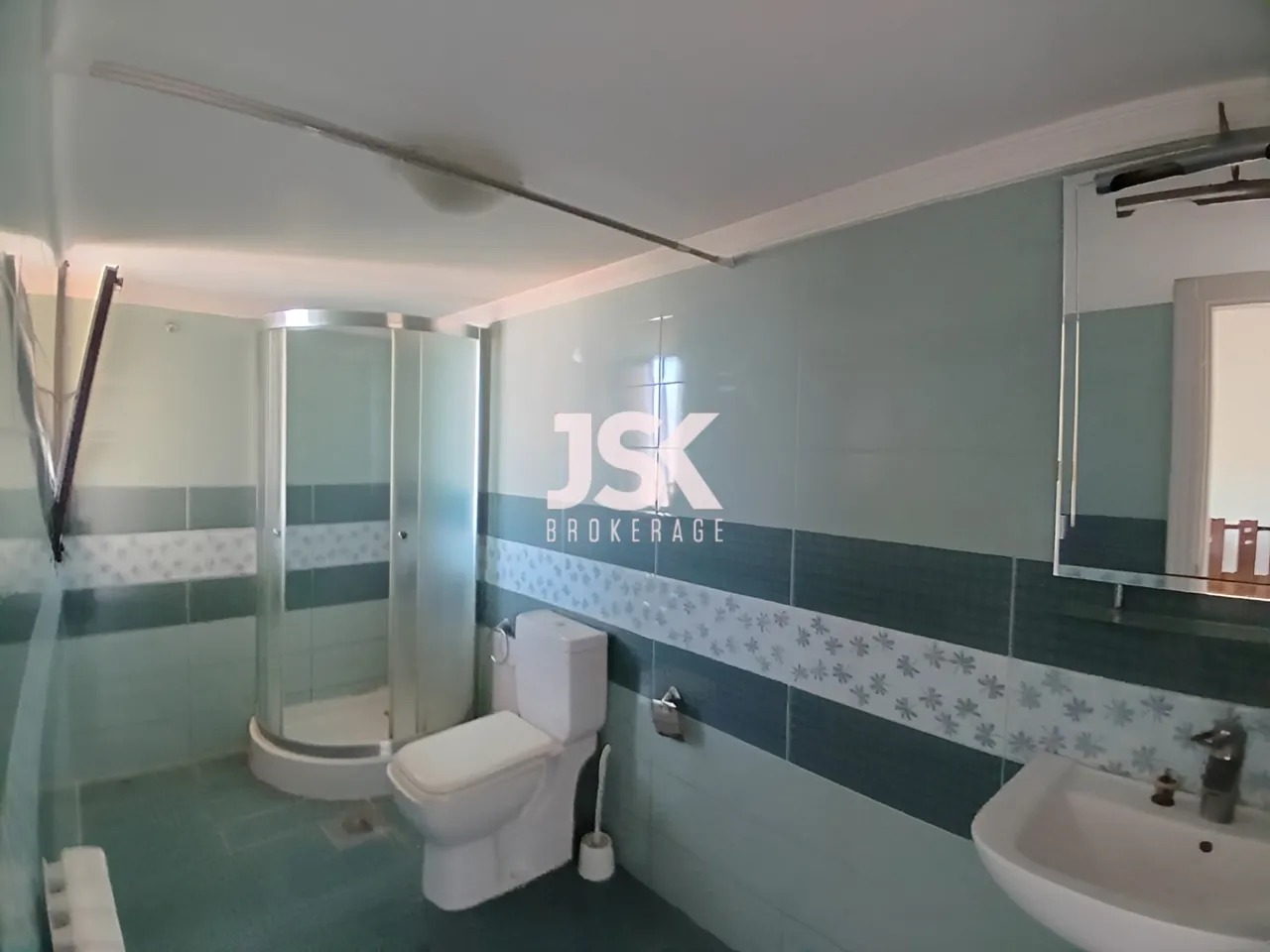 Apartment for Rent in Ain Saadeh