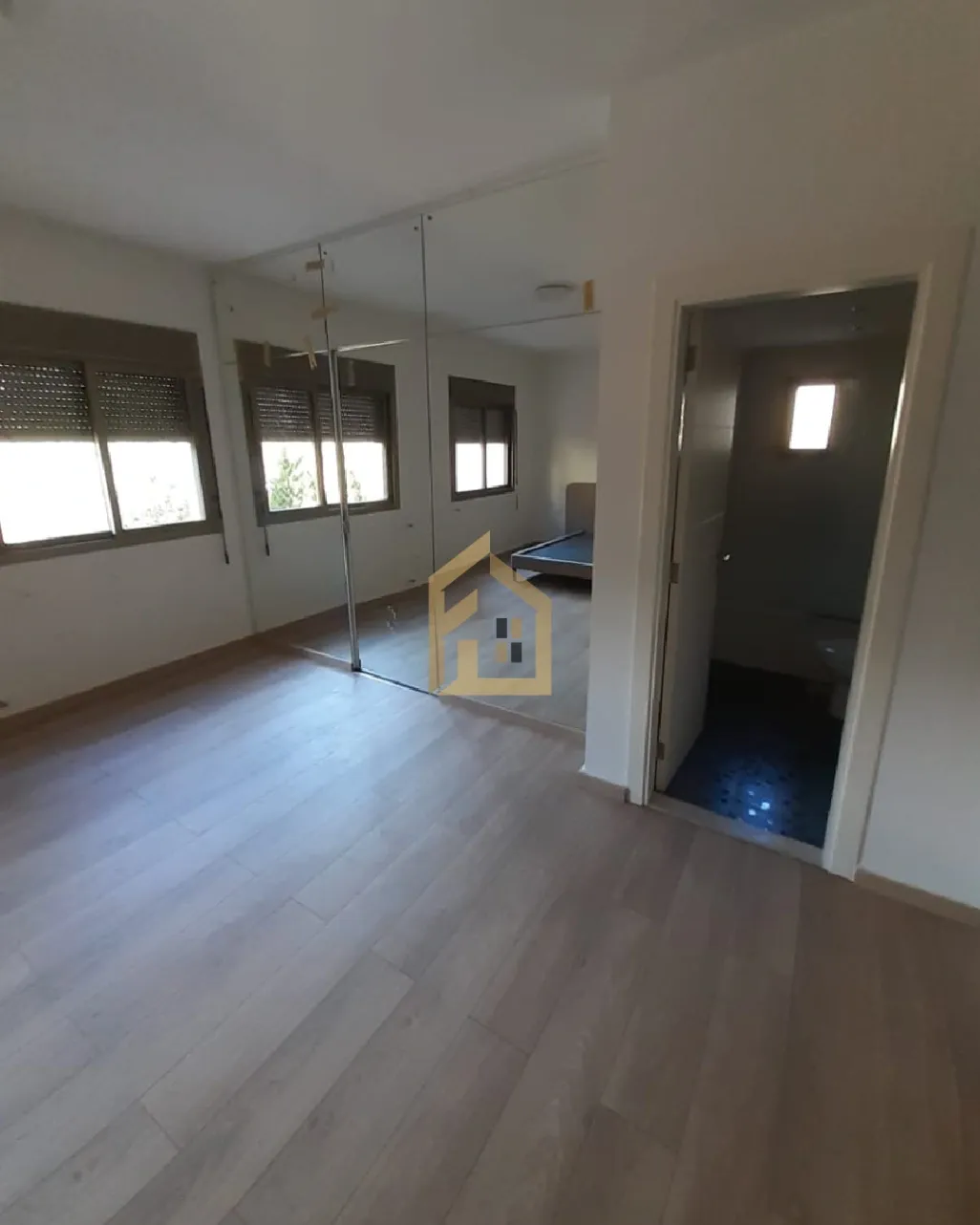 Apartment for sale in Oyoun, Lebanon