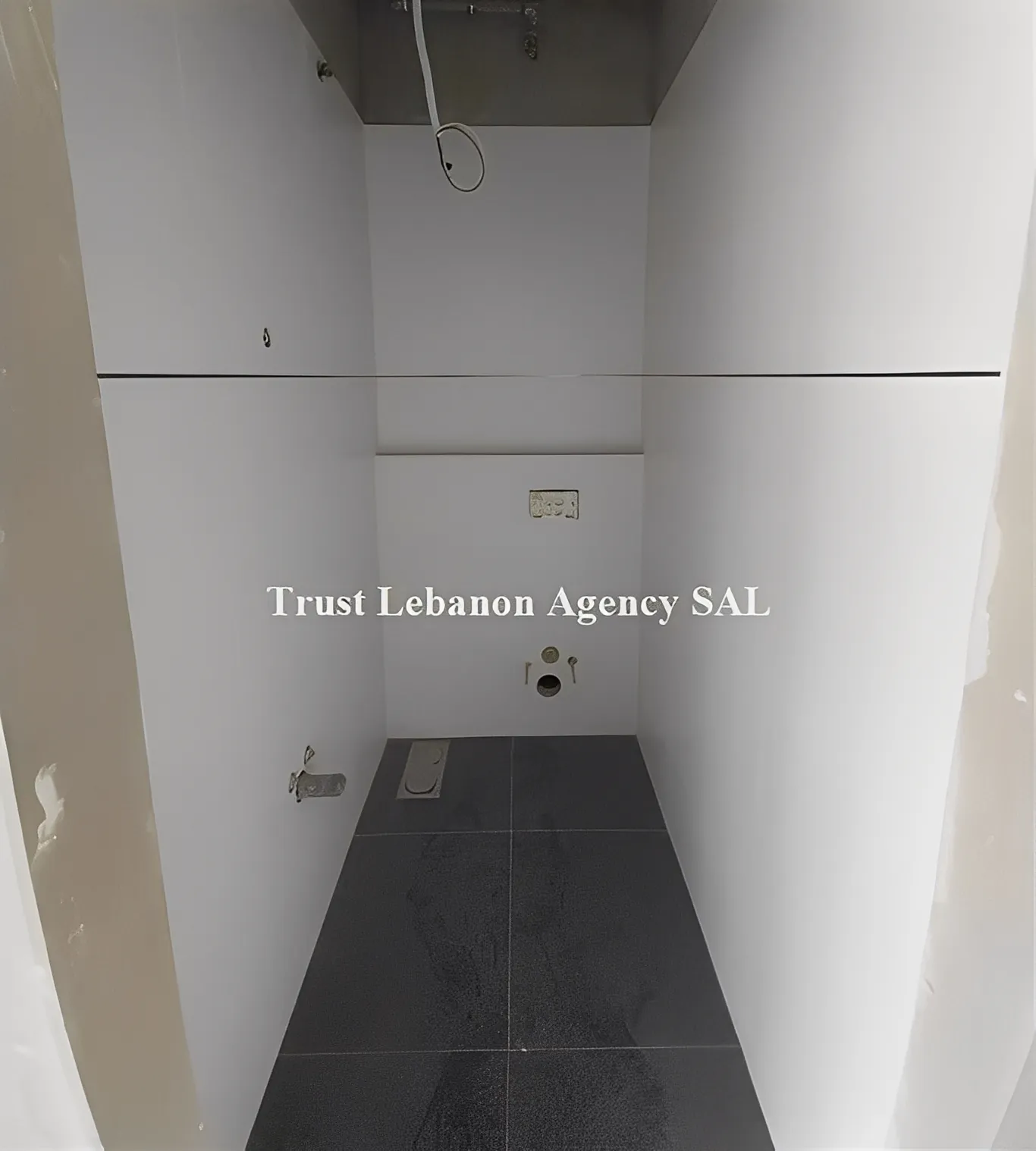 Office for rent in Baabda, Horsh Tabet