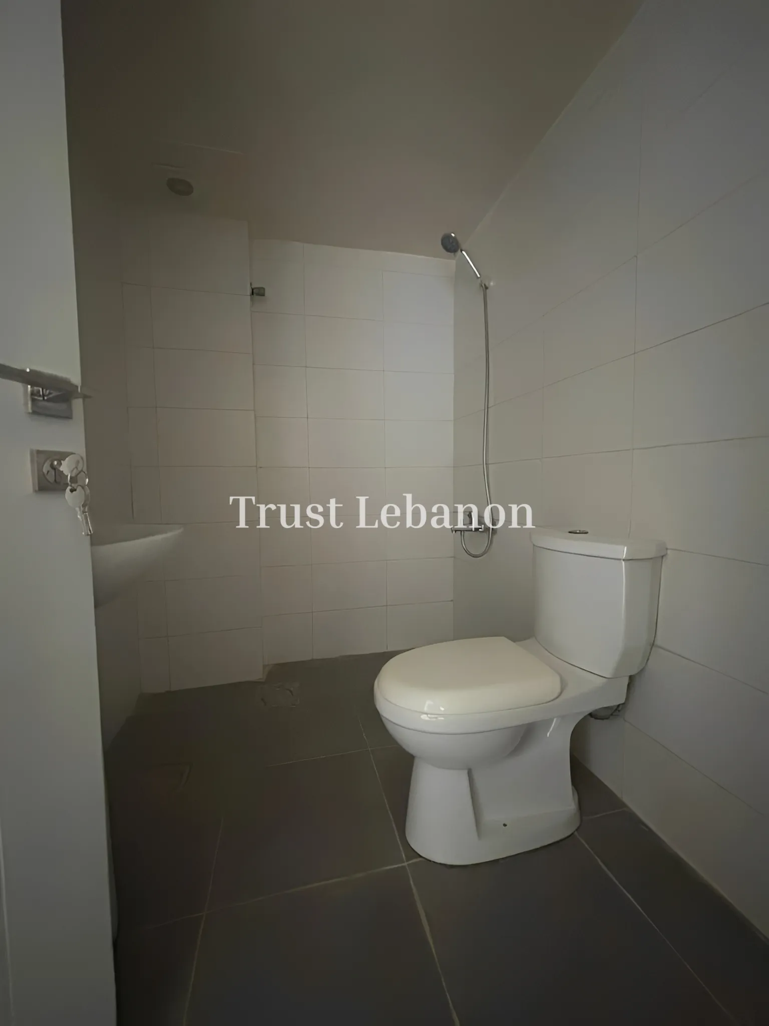 Office for rent in Baouchriyeh